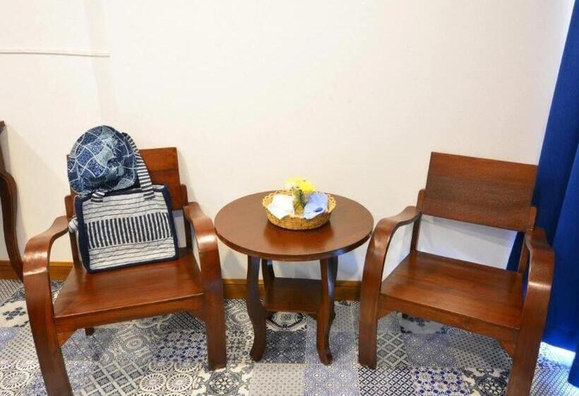 هتل The Indigo House Phrae