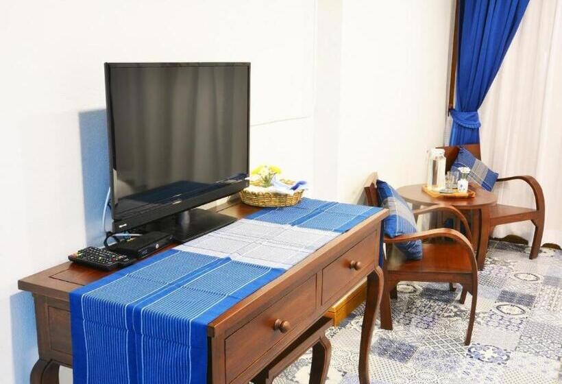 هتل The Indigo House Phrae