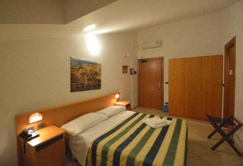 호텔 Albergo Villa Ada