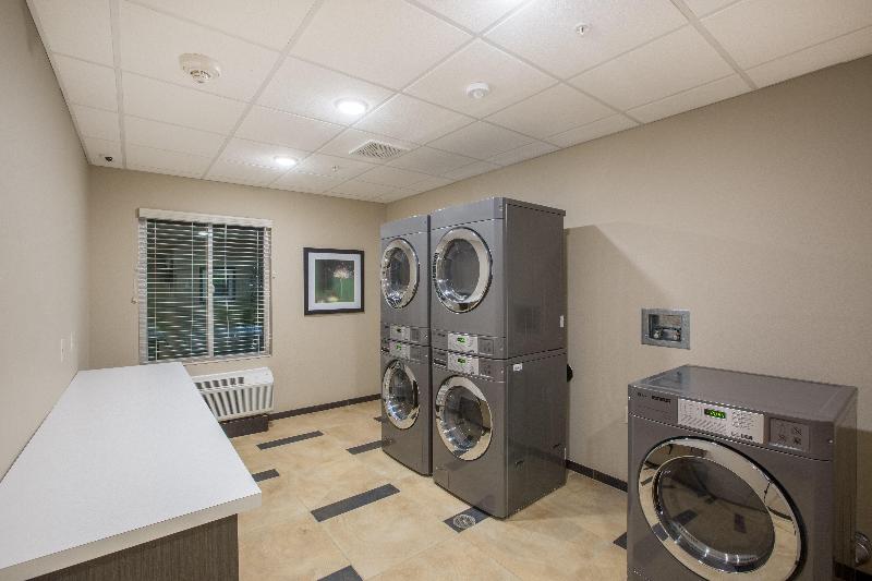 호텔 Candlewood Suites   Omaha Millard Area, An Ihg