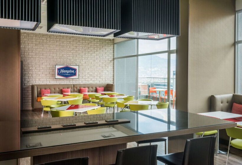 هتل Hampton By Hilton Medellin