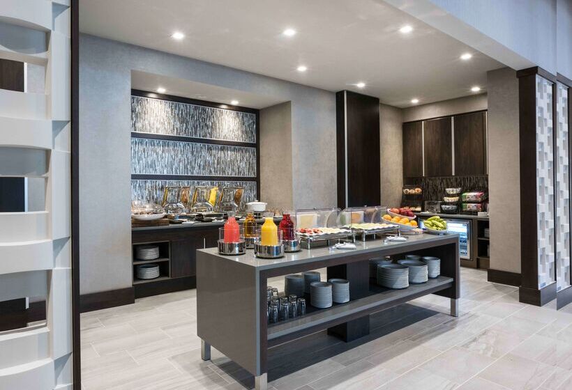 בית מלון כפרי Hilton Garden Inn Foxborough Patriot Place