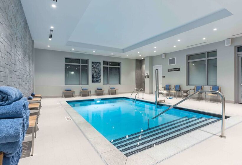 בית מלון כפרי Hilton Garden Inn Foxborough Patriot Place