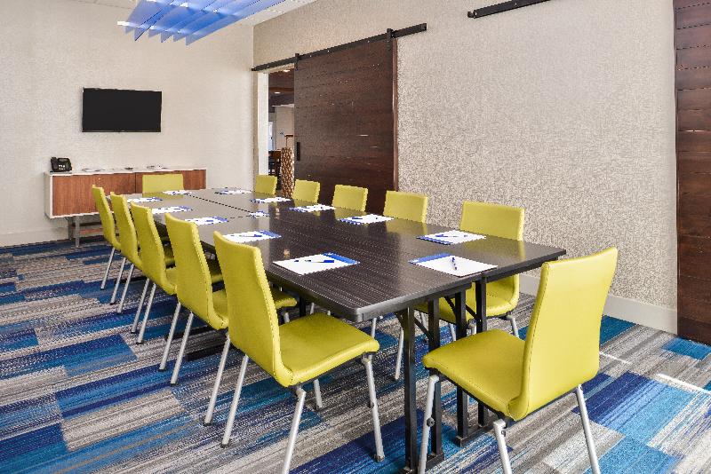 בית מלון כפרי Holiday Inn Express & Suites   Van Horn, An Ihg