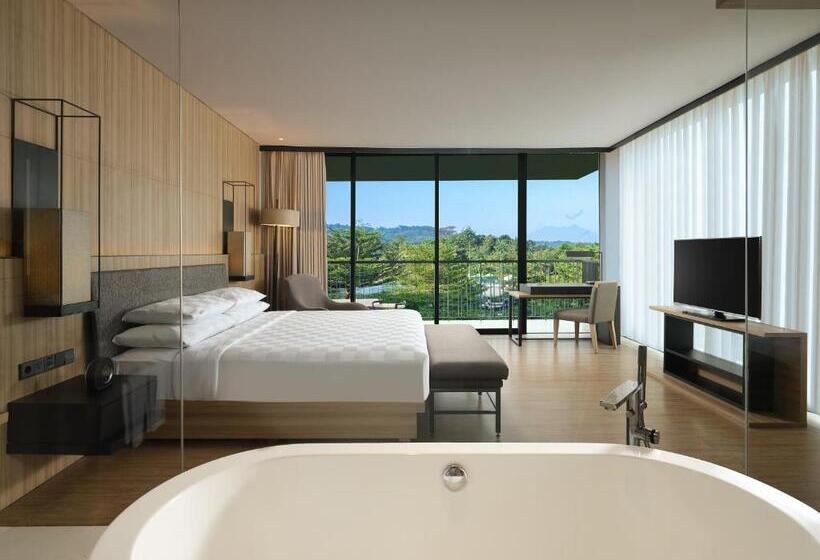 בית מלון כפרי Royal Tulip Gunung Geulis Resort And Golf