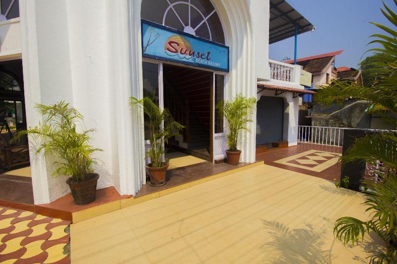 فندق Sunset Beach Resort