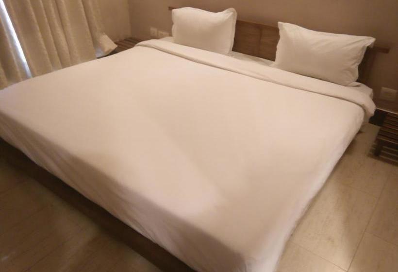 ホテル The Stadel