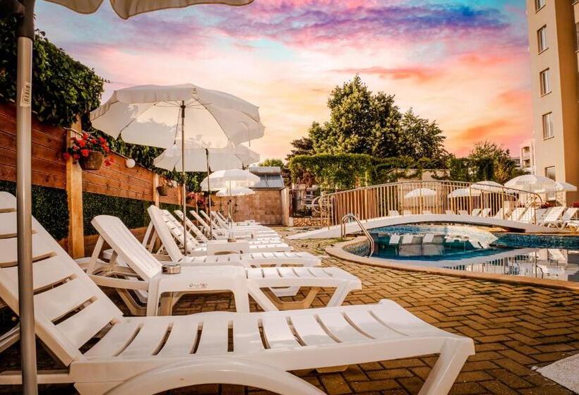 هتل Villa Aurora