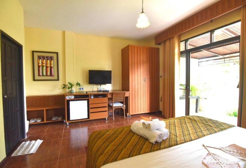 استراحتگاه Villa Khao Phaengma