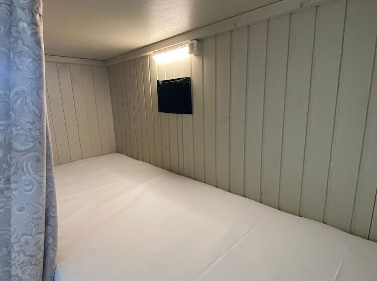 Blue Bird Hostel