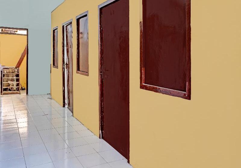 ホテル Reva Residence Syariah By Oyo