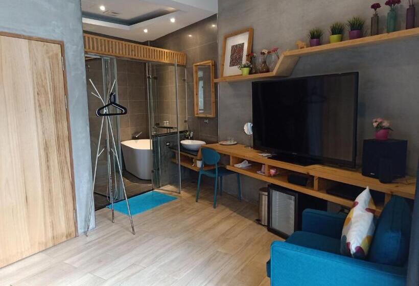 تختخواب و صبحانه 墾丁船帆石原宿 L 國旅卡特約 L 可包棟民宿