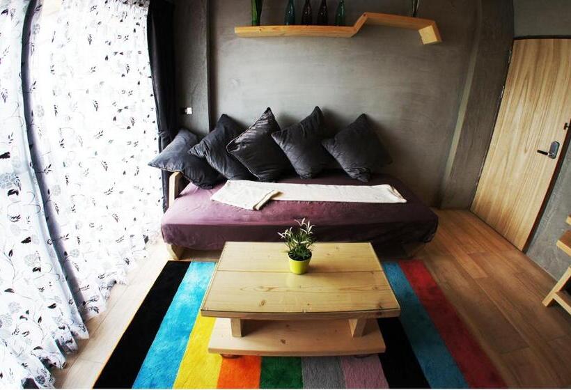 تختخواب و صبحانه 墾丁船帆石原宿 L 國旅卡特約 L 可包棟民宿