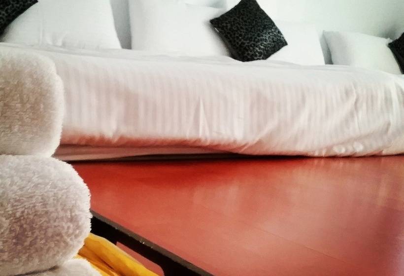 تختخواب و صبحانه 179 House