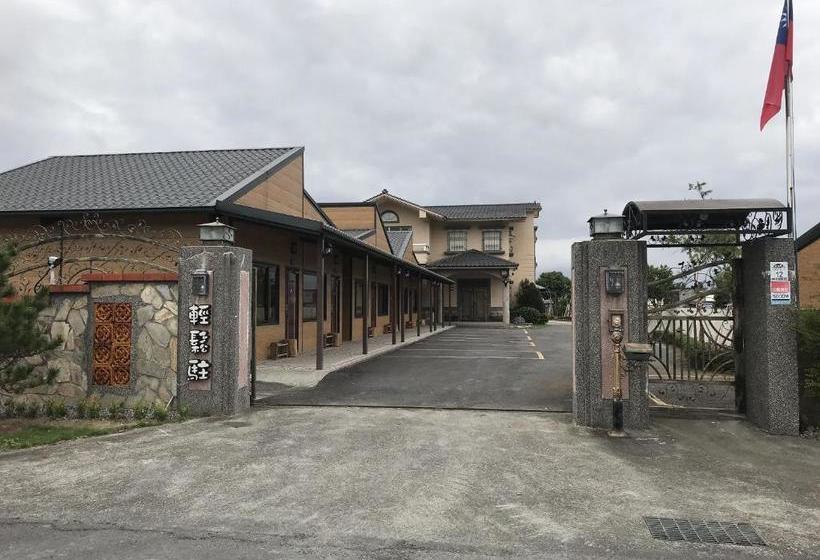 تختخواب و صبحانه Easy Home Stay