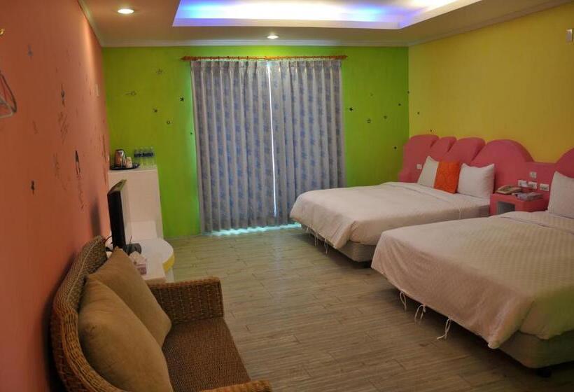 تختخواب و صبحانه Rock House