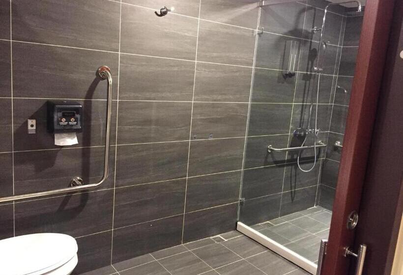 هتل Just Live Inn  Keelung