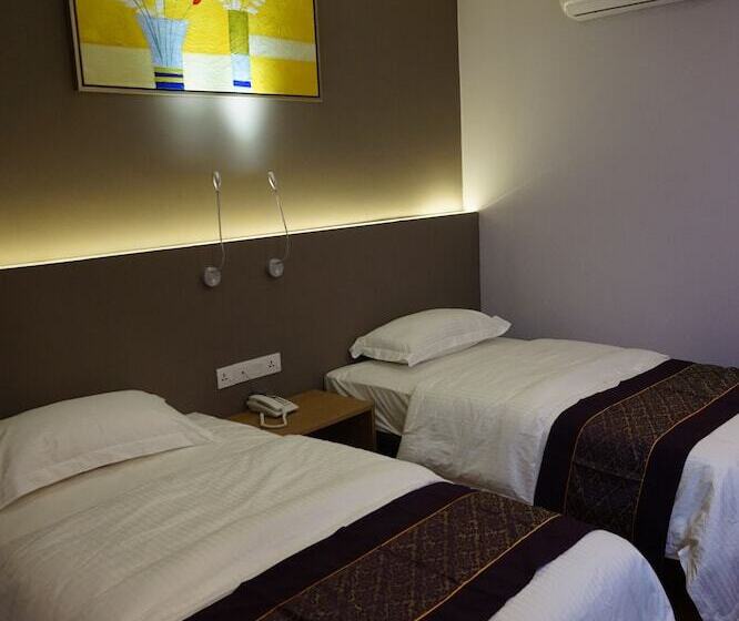 Super 8 Hotel @ Bayan Baru