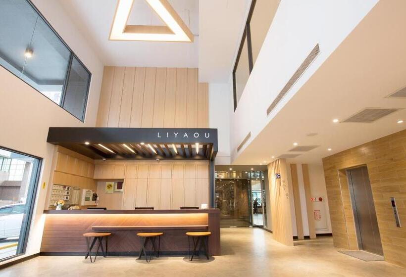هاستل Liyaou