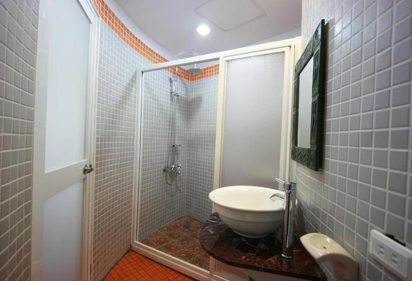 تختخواب و صبحانه A Cup Hostel