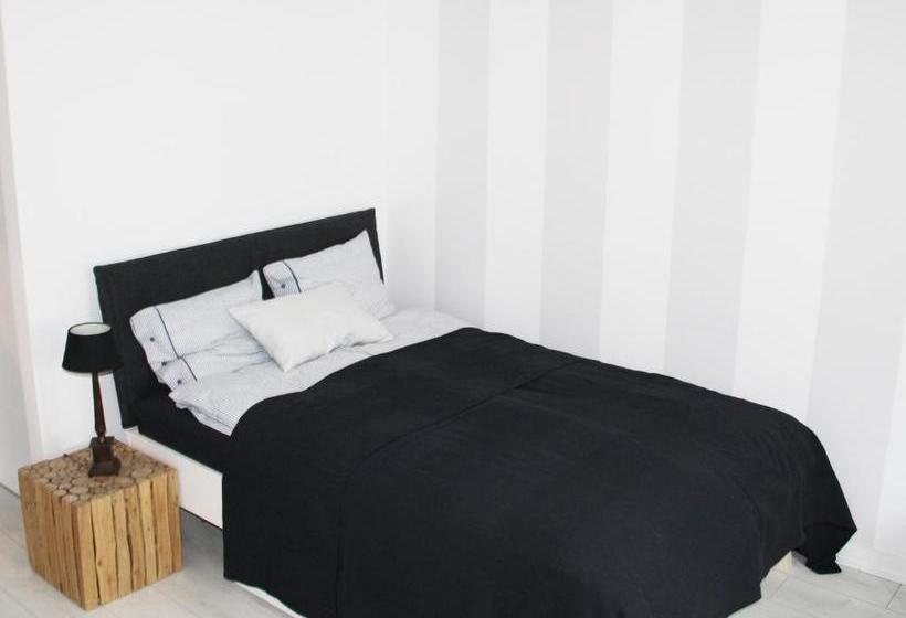 Elektoralna Warsaw Apartment