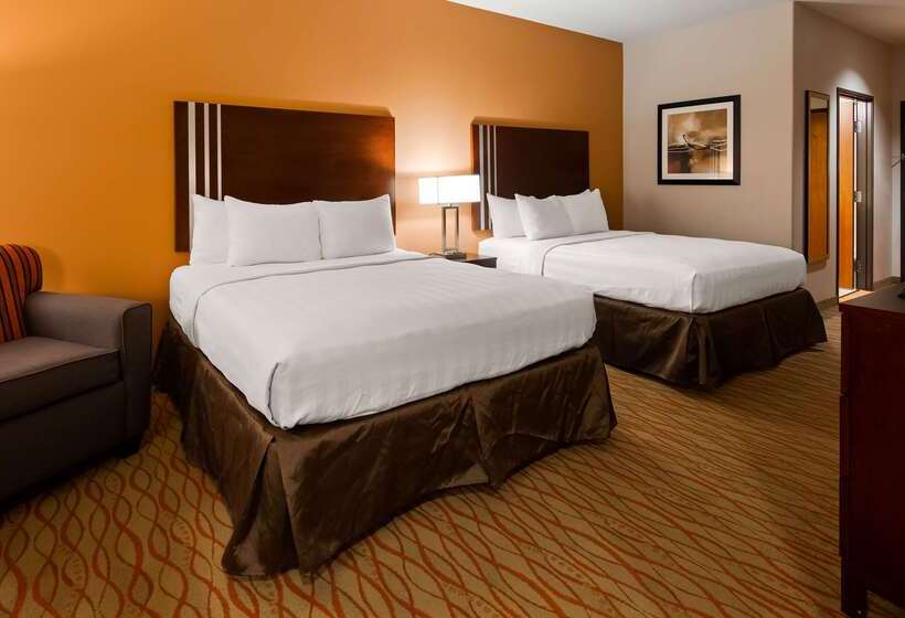 בית מלון כפרי Best Western Plus Spring Inn & Suites