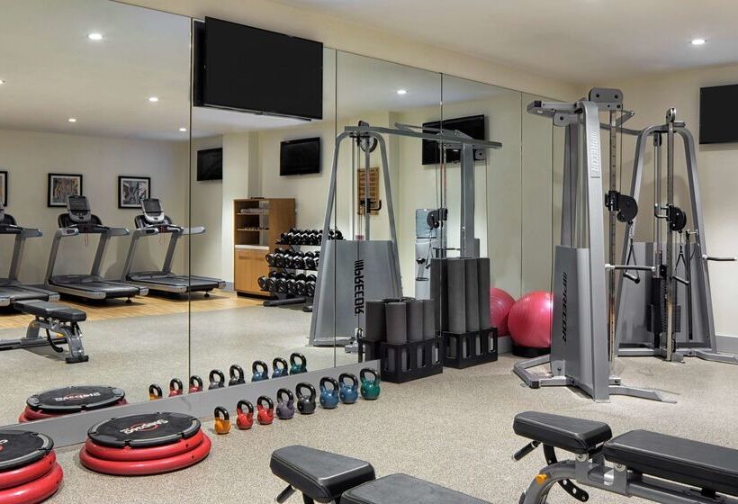 호텔 Doubletree By Hilton  New York Times Square West