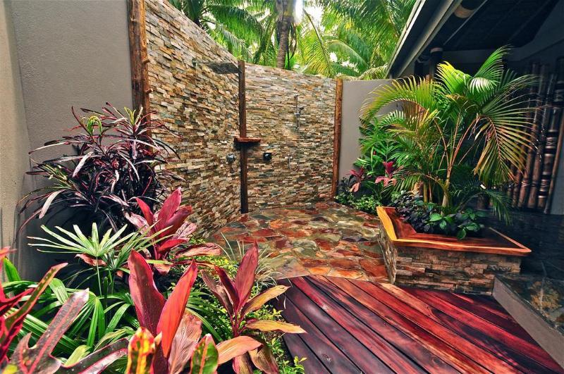 هتل Paradise Cove Resort