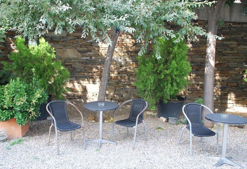 هتل Tarongeta   Adults Only