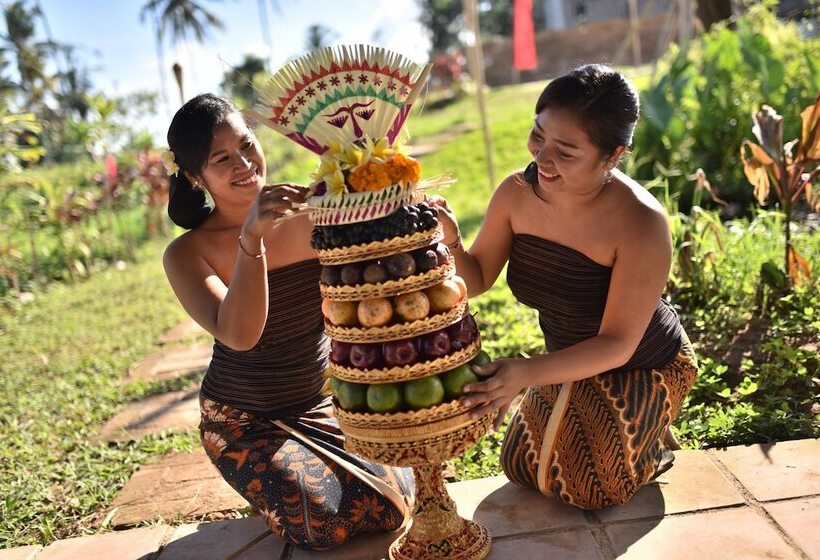 هتل Visesa Ubud Resort