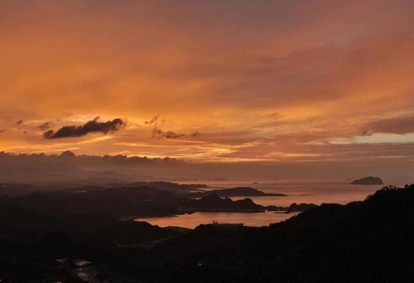 Jiufen Happyland B&b