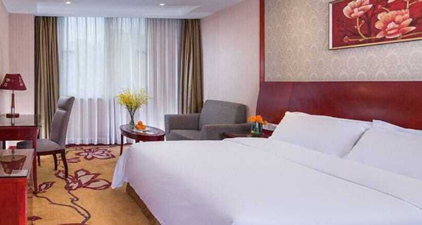 Vienna Hotel Shenzhen Bao An Fanshen Metro Station