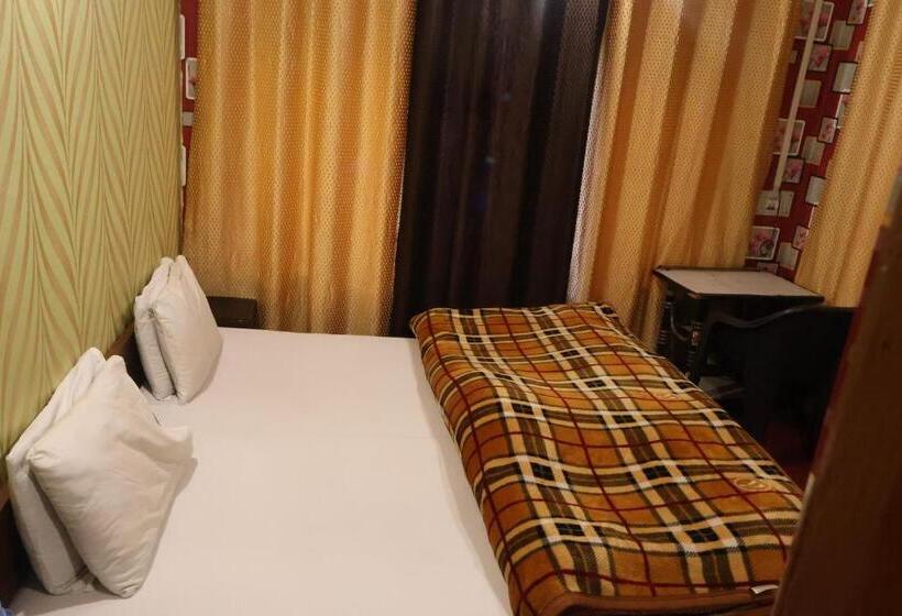 호텔 Raja Guest House Pahalgam Jammu And Kashmir India