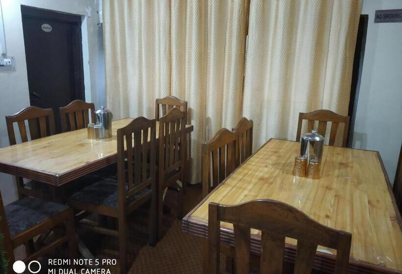 호텔 Raja Guest House Pahalgam Jammu And Kashmir India