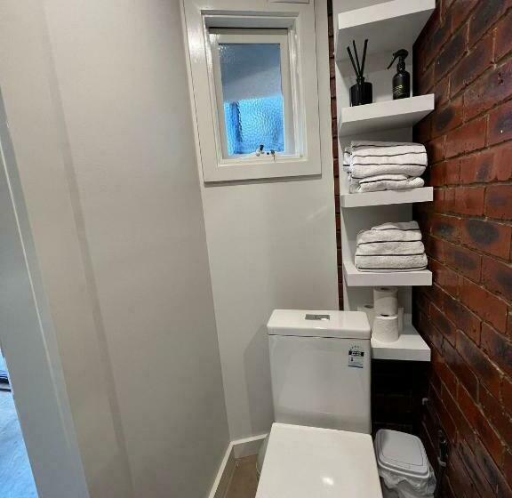펜션 Chic One Bedroom Studio In The Heart Of Elsternwick