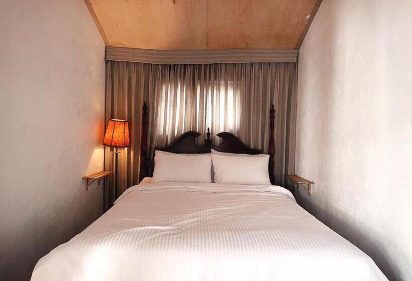 بنسيون Moonlight & Small House