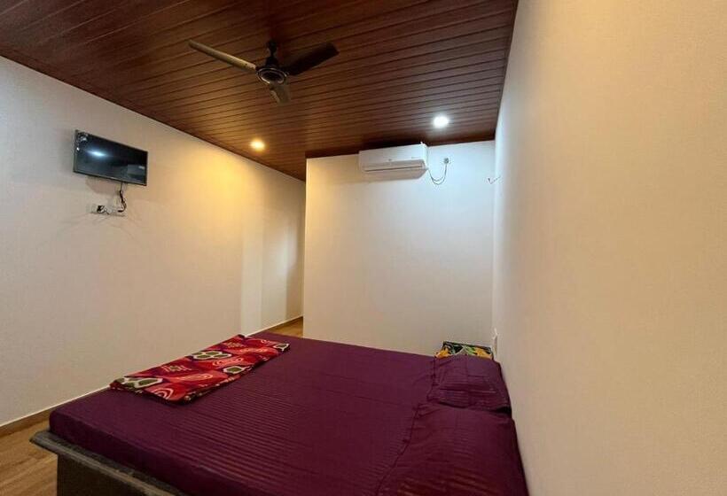 Hemprabha Bed & Breakfast, Ratnagiri