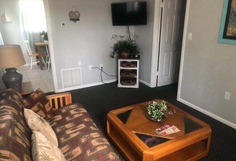 Surfside Suites