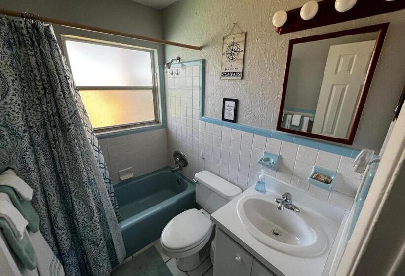 Surfside Suites