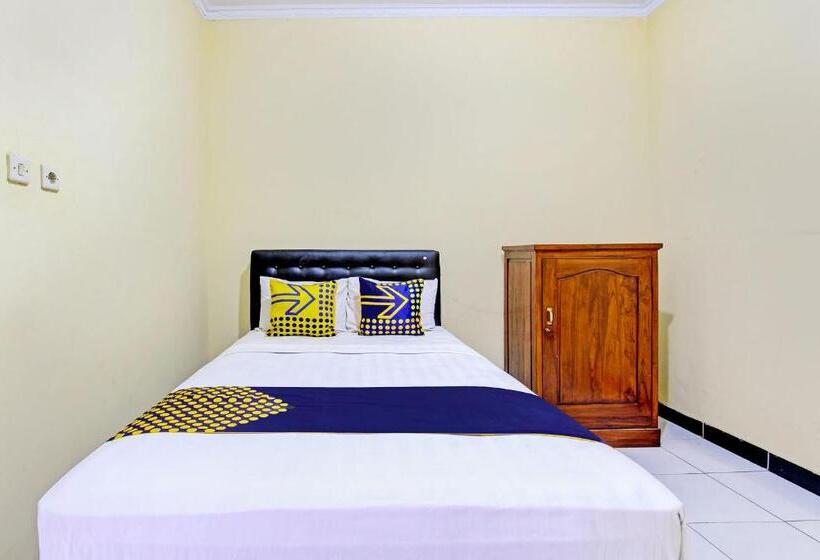 فندق Spot On 93007 Guest House Lestari
