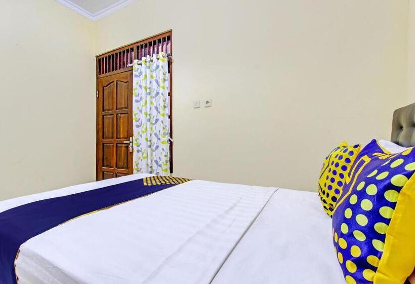 فندق Spot On 93007 Guest House Lestari