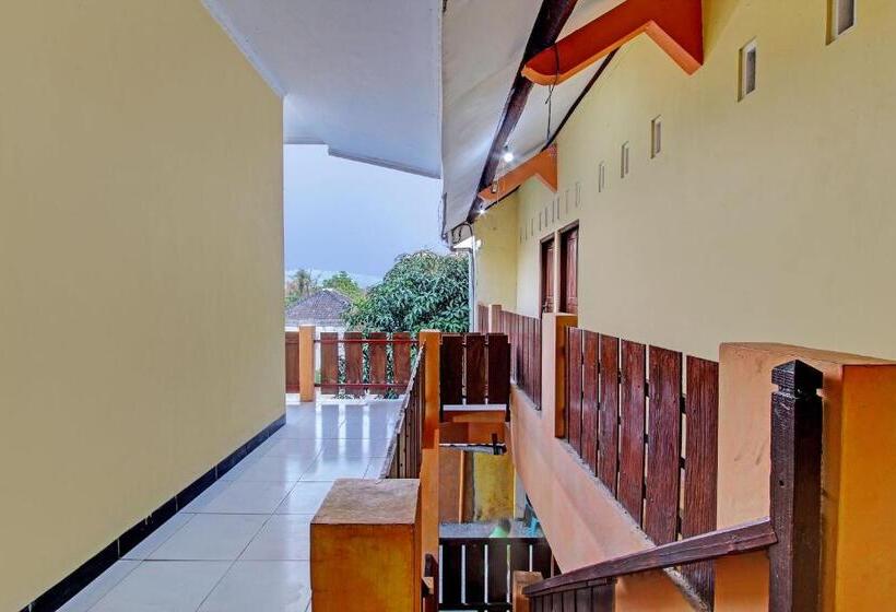 فندق Spot On 93007 Guest House Lestari