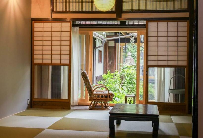 Общежитие Funayama Research House