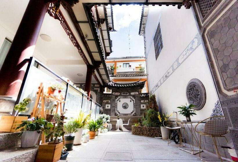 Dali Ancient City Xinyu Xuan B&b Erhai Gate Branch