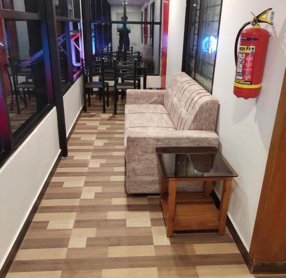 هتل Wanders Hill For Elite Plaza