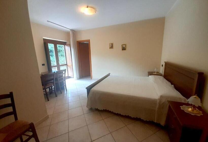 ホテル Residenza Rurale L Antico Castagneto