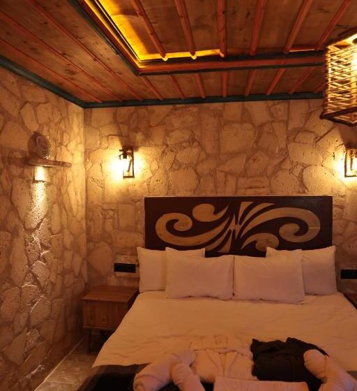 تختخواب و صبحانه Stone Owl Otel & Restaurant
