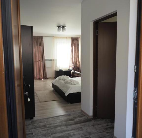 فندق Lake Residence