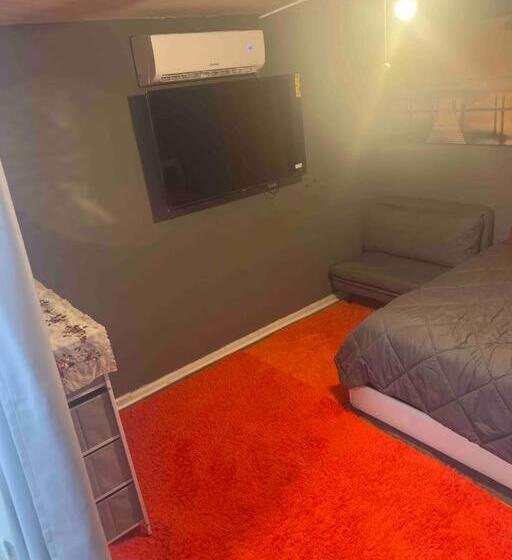 Пансион Backyard Guesthouse