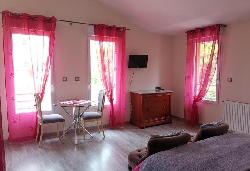 ベッドアンドブレックファースト Chambre D'hôtes Du Bois Joli